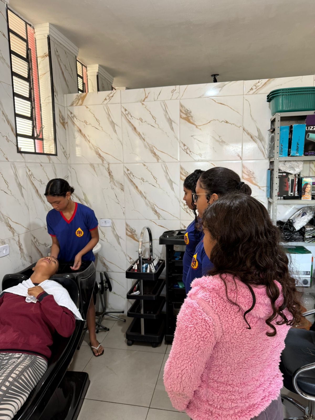 Oficina de Cabeleireiro no SCFV